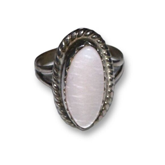 Vintage Sterling Native Mother of Pearl Ring 8 - Picture 5 of 7